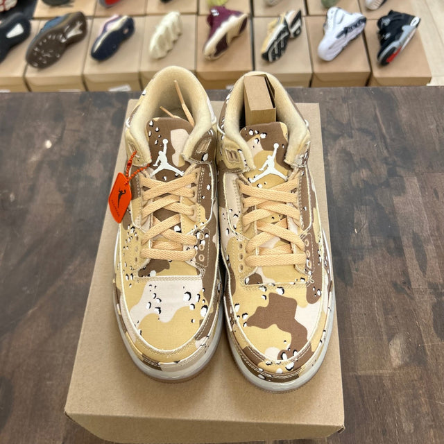 Jordan 3 Retro WNBA Desert Camo (Women's) Size 7.5W (Pre-Owned) - Image 2