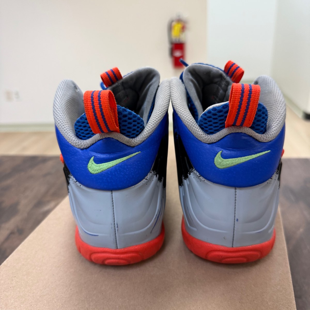 Nike Air Foamposite Pro NERF (GS) Size 7Y (Pre-Owned) - Image 3