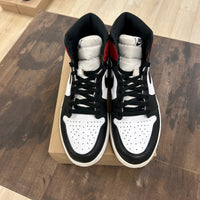 Jordan 1 Retro Black Toe (2016) Size 11 (Pre-Owned) - Image 2