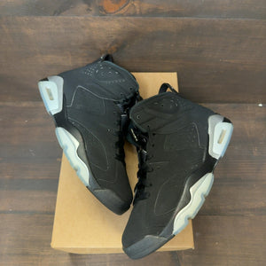Jordan 6 Retro Chrome Size 8.5 (Pre-Owned) - Image 2