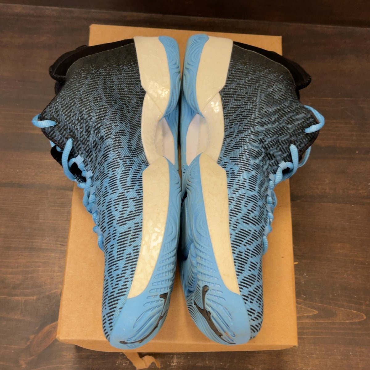 Jordan XX9 Low UNC Size 12 (Pre-Owned) - Image 4