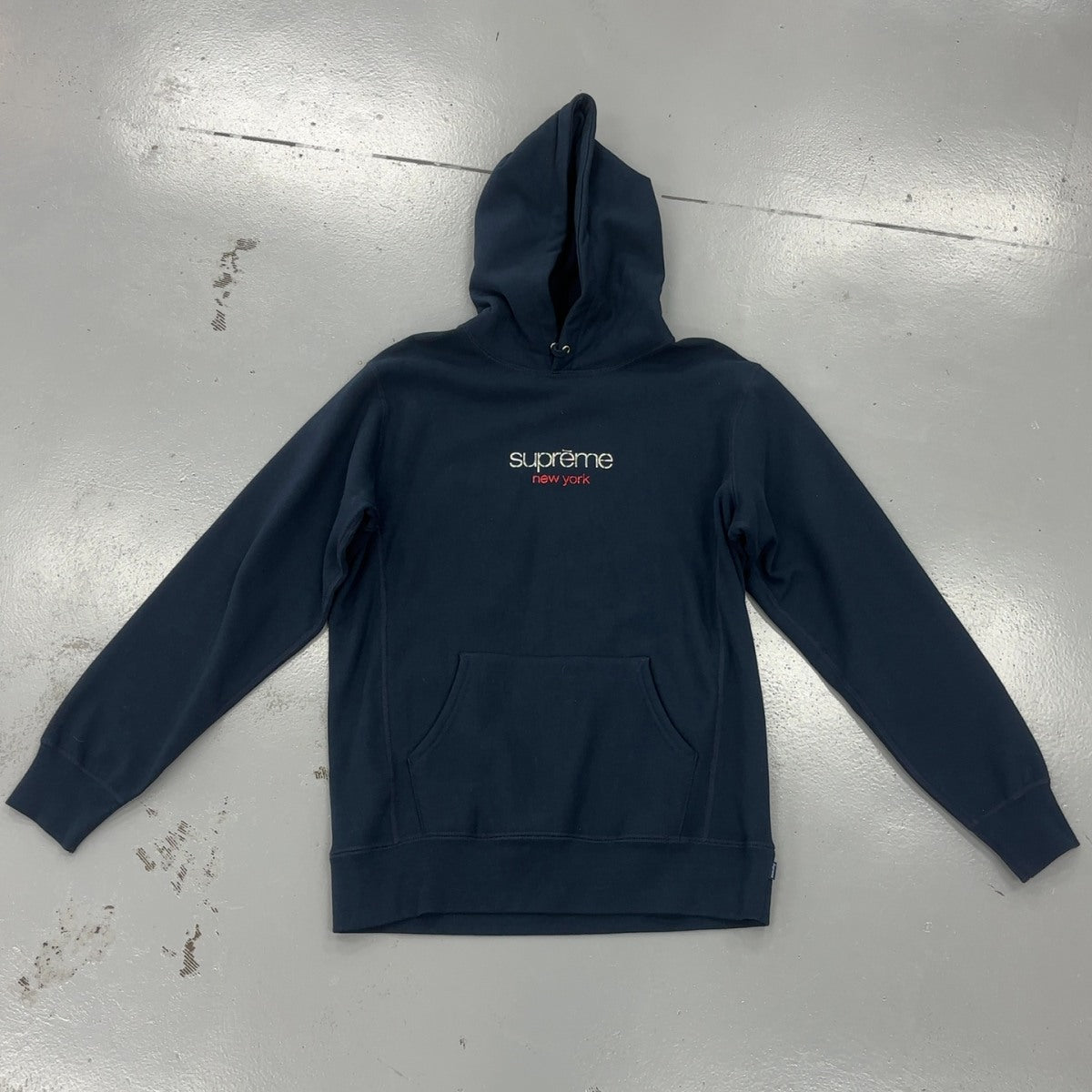 Supreme Classic Logo Hooded Sweatshirt Navy Size L (Pre-Owned) - Image 1