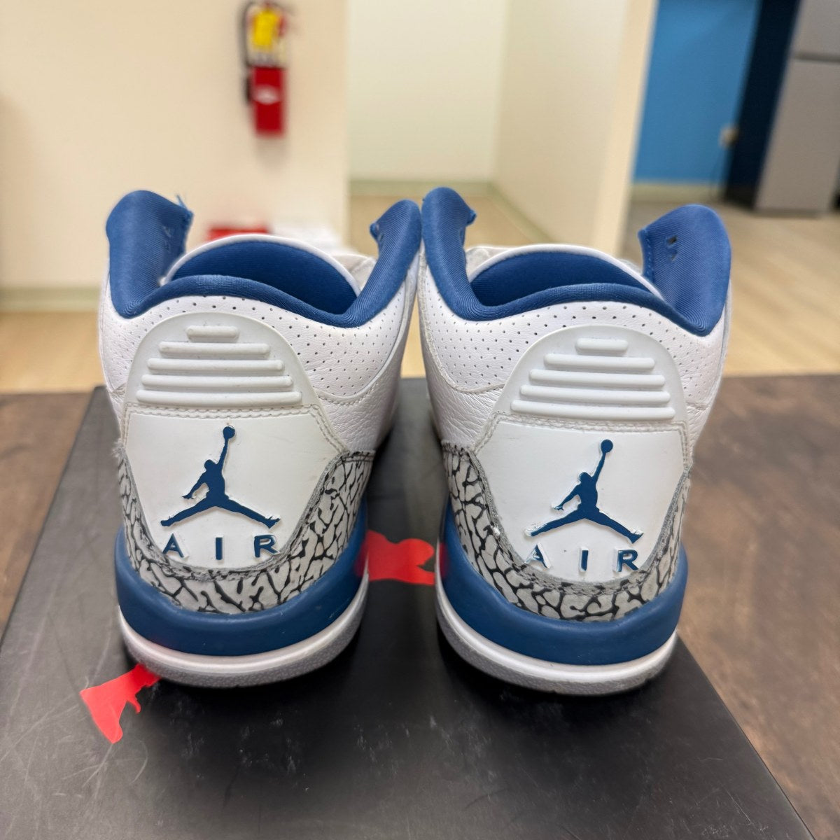 Jordan 3 Retro Wizards (GS) - Image 3