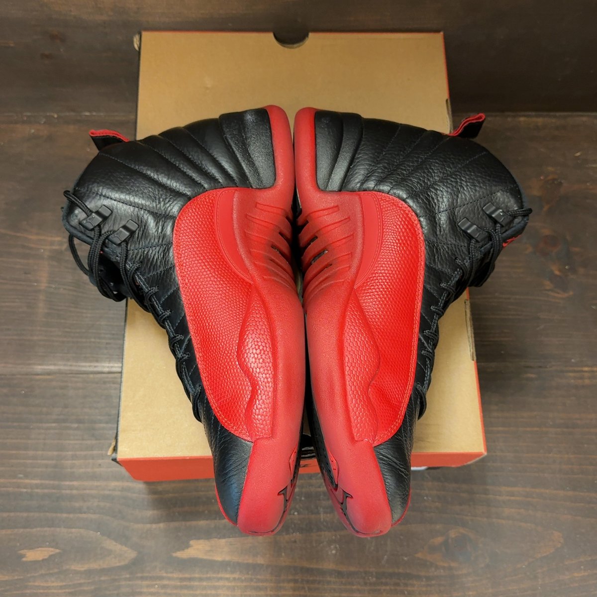 Jordan 12 Retro Flu Game (2025) Size 11.5 (Pre-Owned) - aux