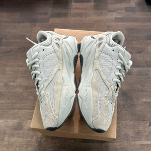 adidas Yeezy Boost 700 Salt Size 7 (Pre-Owned) - Image 3
