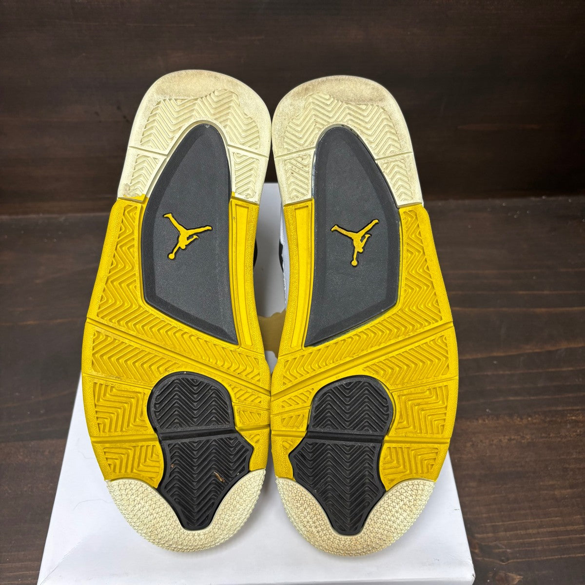 Jordan 4 Retro Vivid Sulfur (Women's) - Image 8