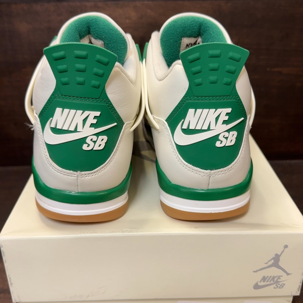 Jordan 4 Retro SB Pine Green - Image 5