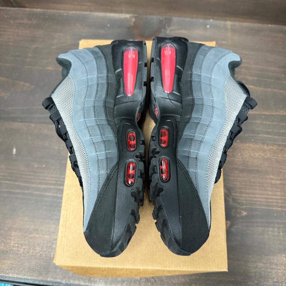 Nike Air Max 95 OG Big Bubble Bright Crimson Size 9 (Pre-Owned) - Image 4