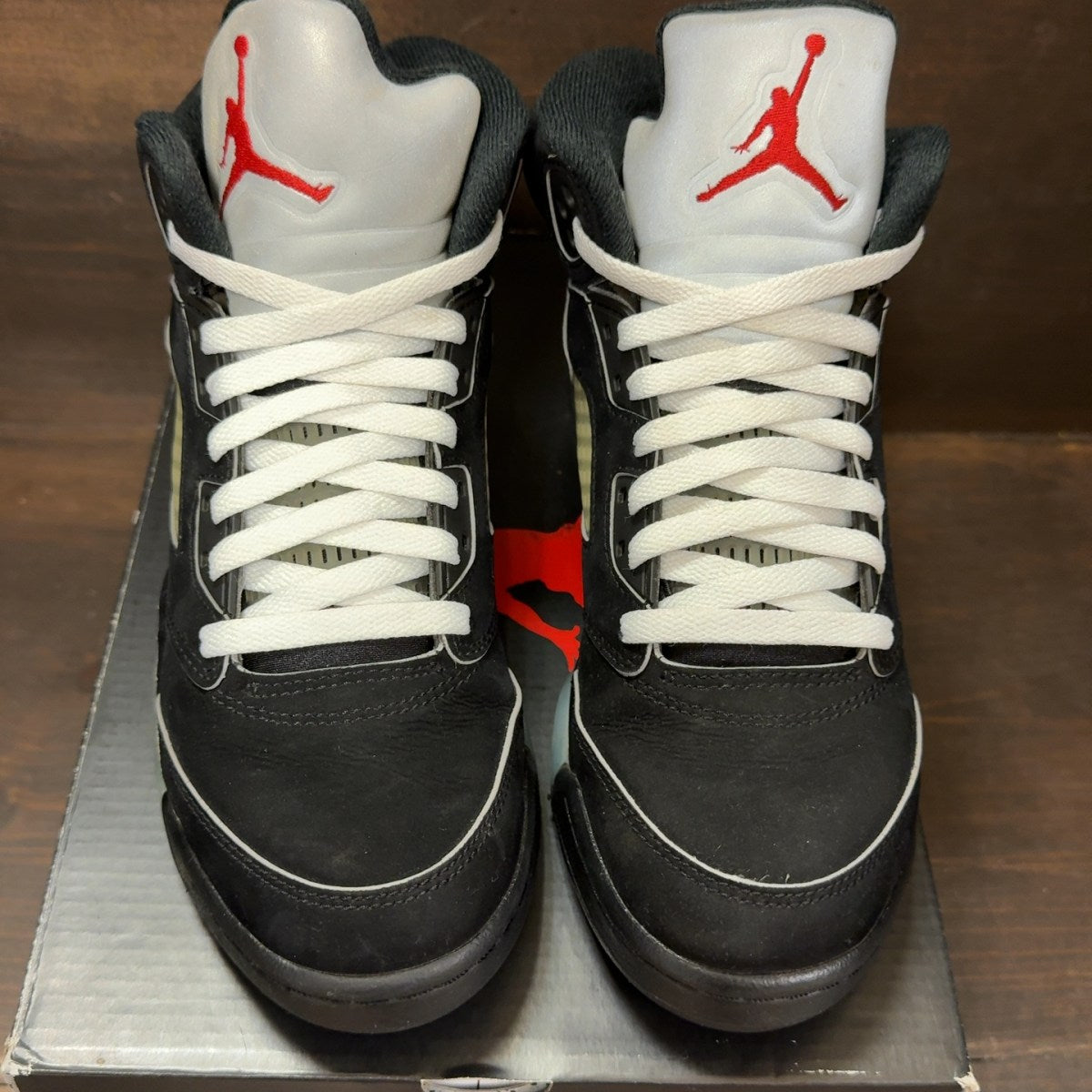 Jordan 5 Retro OG Black Metallic Reimagined (GS) Size 6Y (Pre-Owned) - Image 3