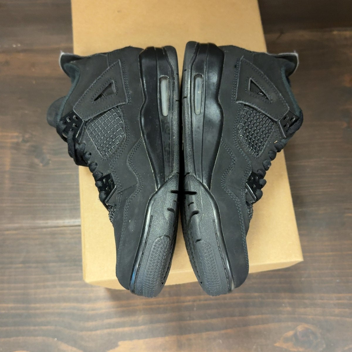 Jordan 4 Retro Black Cat (2020) (GS) Size 5.5Y (Pre-Owned) - Image 4