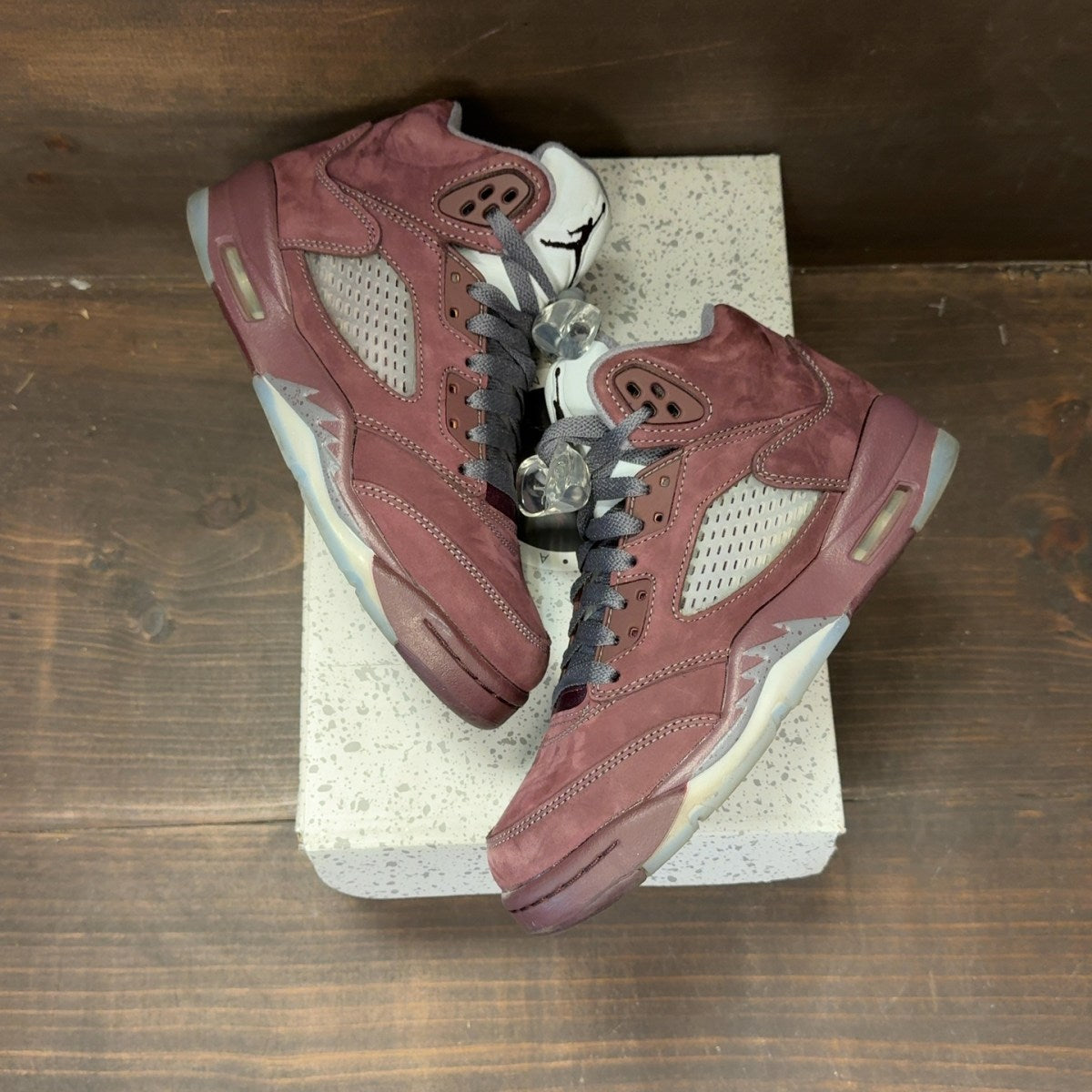 Jordan 5 Retro Burgundy (2023) (GS) - Image 2