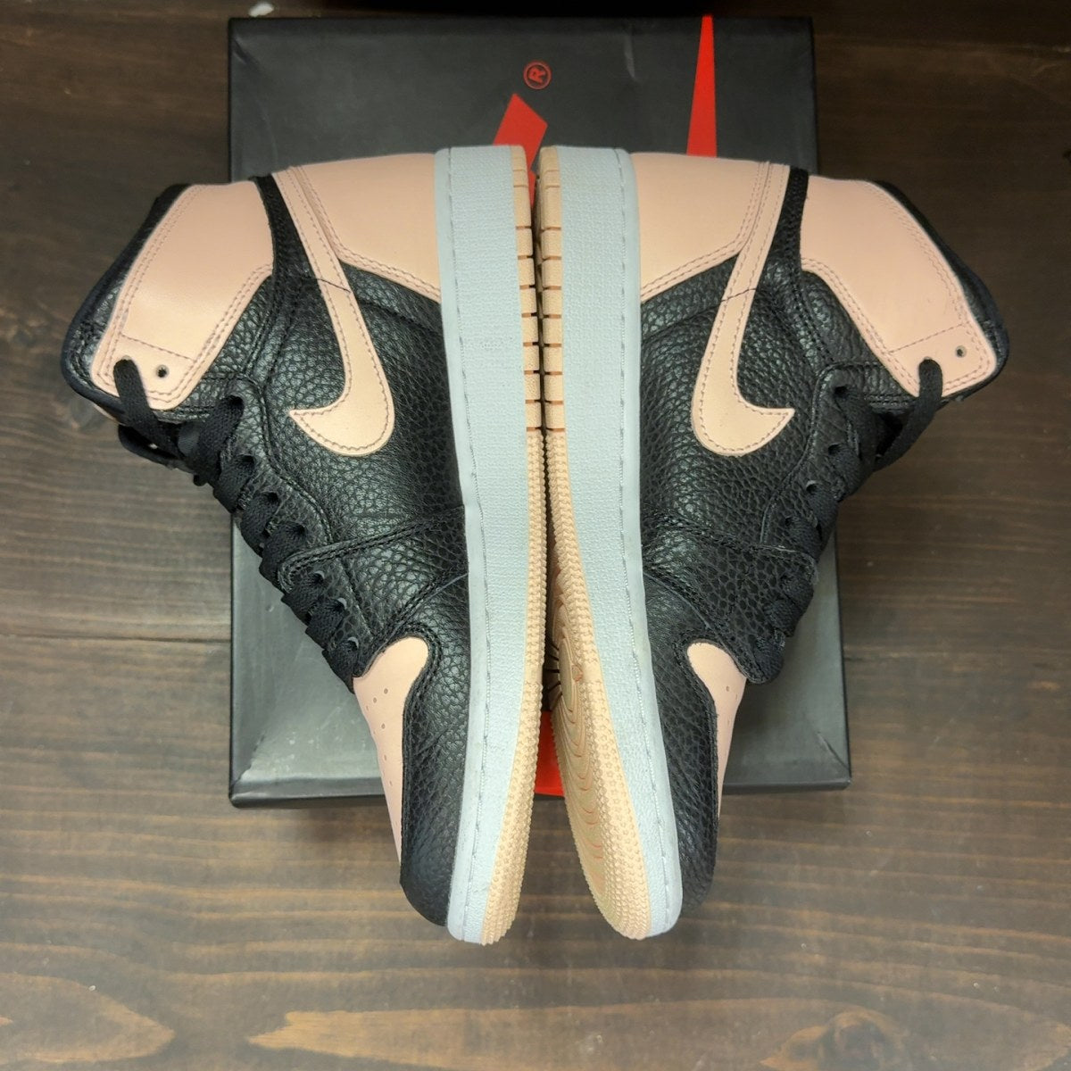 Jordan 1 Retro High Black Crimson Tint (GS) - Image 4