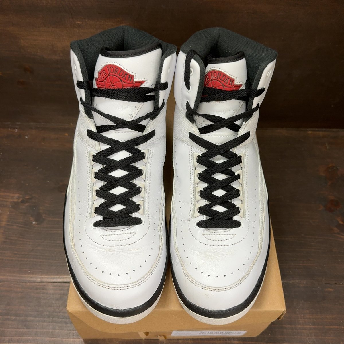 Jordan 2 Retro OG Chicago (2022) Size 12 (Pre-Owned) - tag