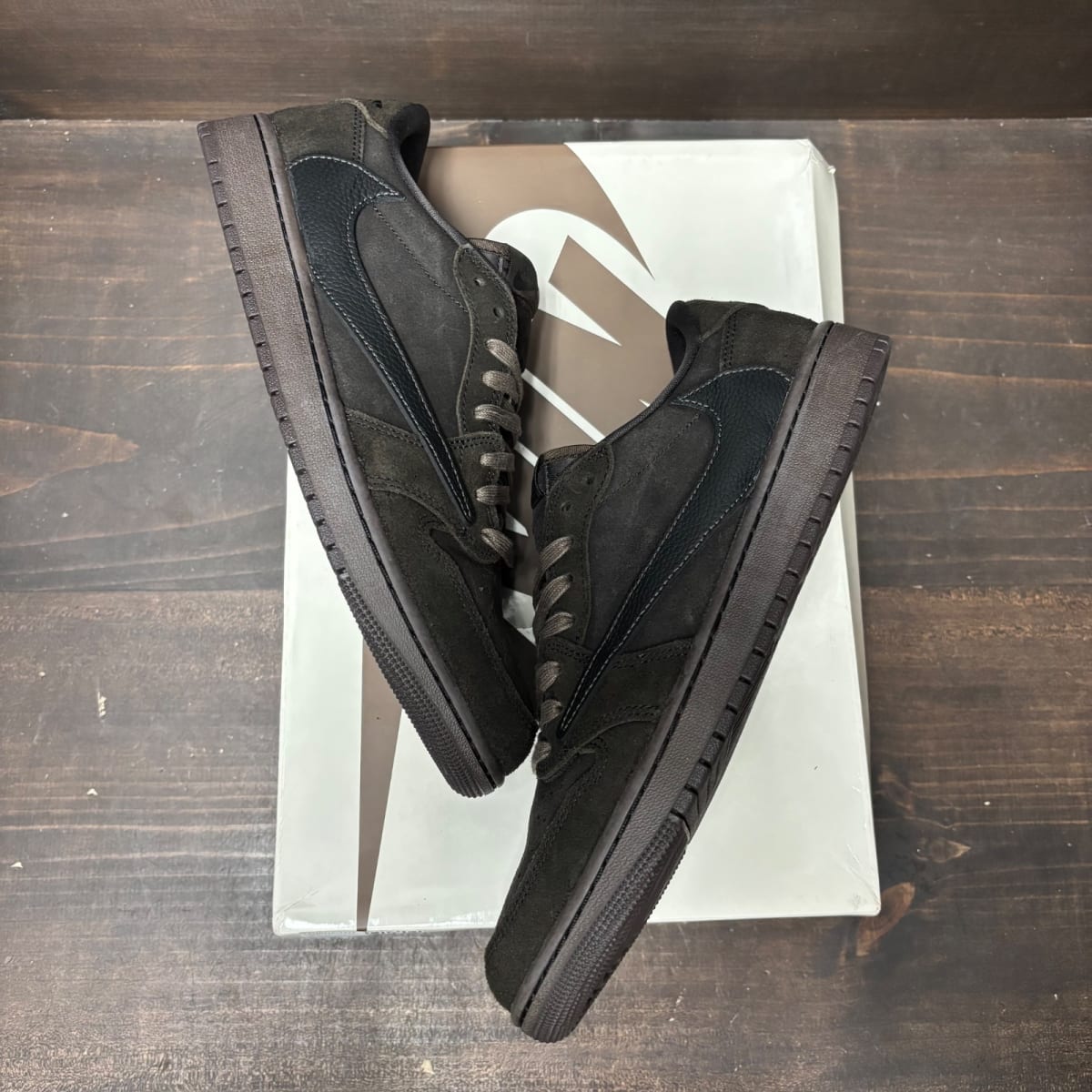 Jordan 1 Retro Low OG SP Travis Scott Velvet Brown Size 10 (Pre-Owned) - back