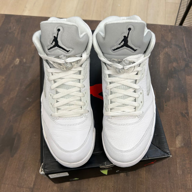 Jordan 5 Retro Metallic White (2015) - Image 2