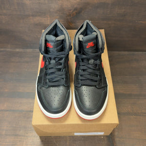 Jordan 1 High Zoom CMFT Bred (Women's) Size 6.5W (Pre-Owned) - Image 3