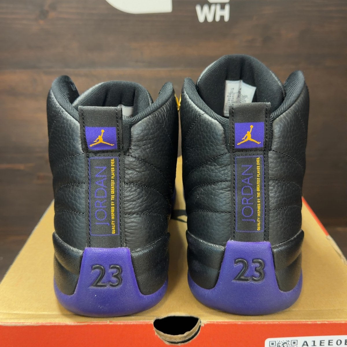 Jordan 12 Retro Field Purple Size 11 (Pre-Owned) - Image 4