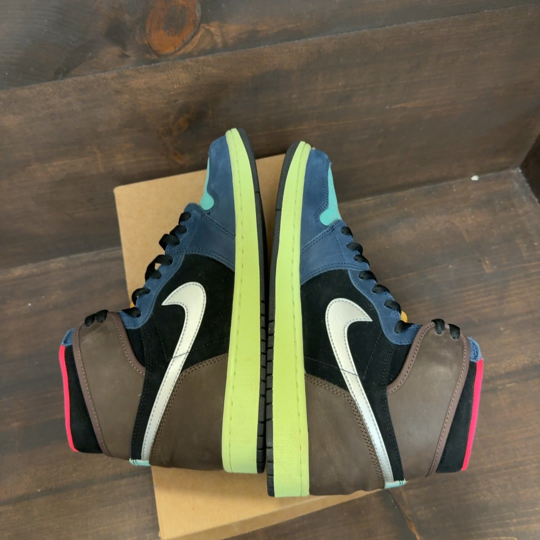Jordan 1 Retro High Tokyo Bio Hack Size 10 (Pre-Owned) - Image 5