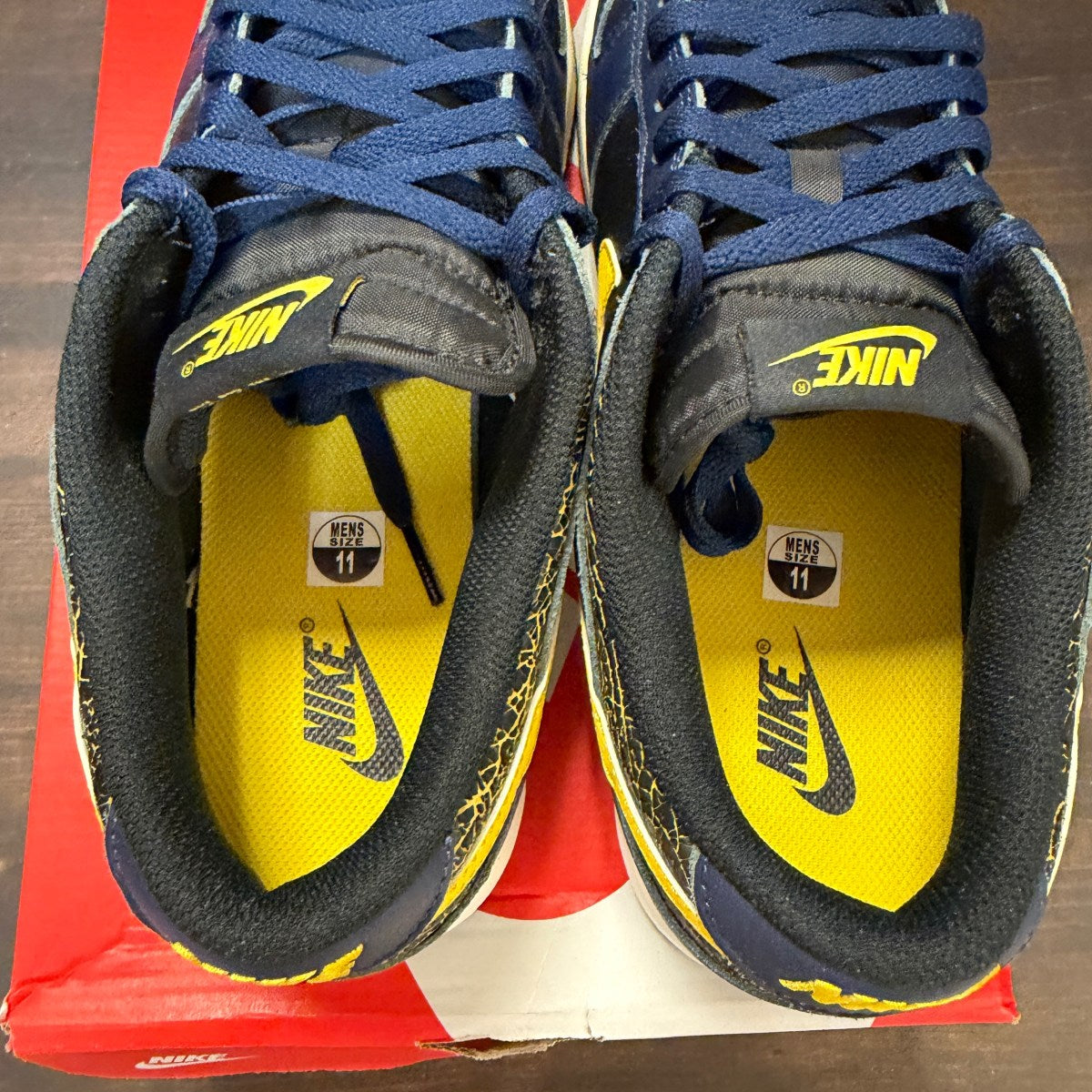 Nike Dunk Low Vintage Michigan - Image 5