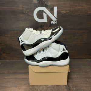 Jordan 11 Retro Concord (2018) (GS) Size 6Y (Pre-Owned) - Image 1