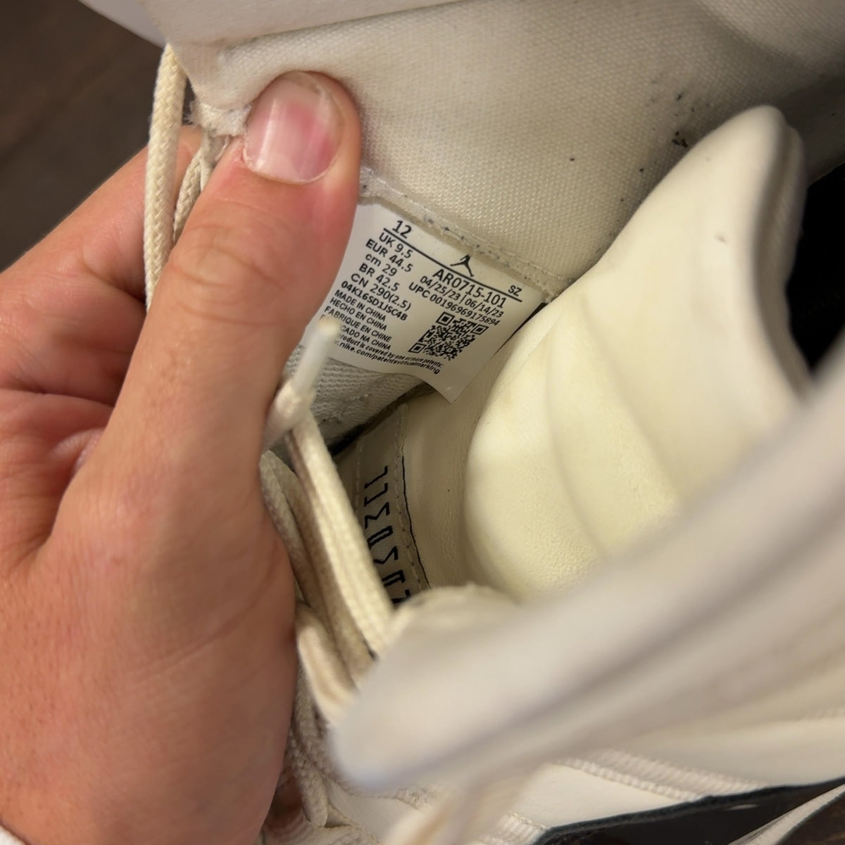 Jordan 11 Retro Neapolitan (Women's) - Image 7