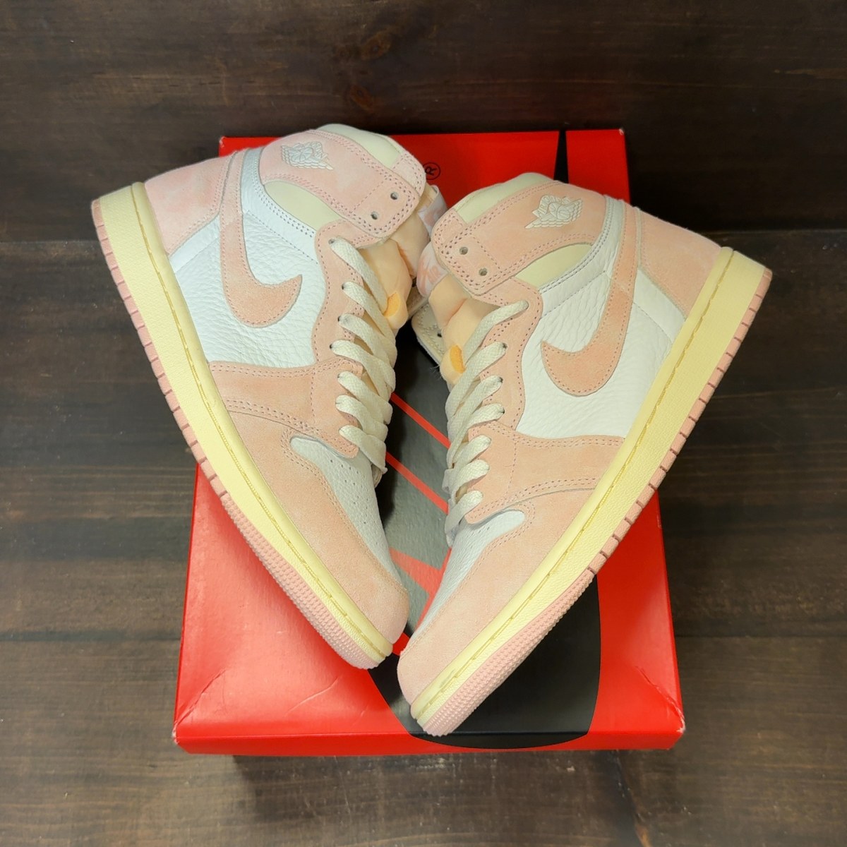 Jordan 1 Retro High OG Washed Pink (Women's) Size 10W (Pre-Owned)