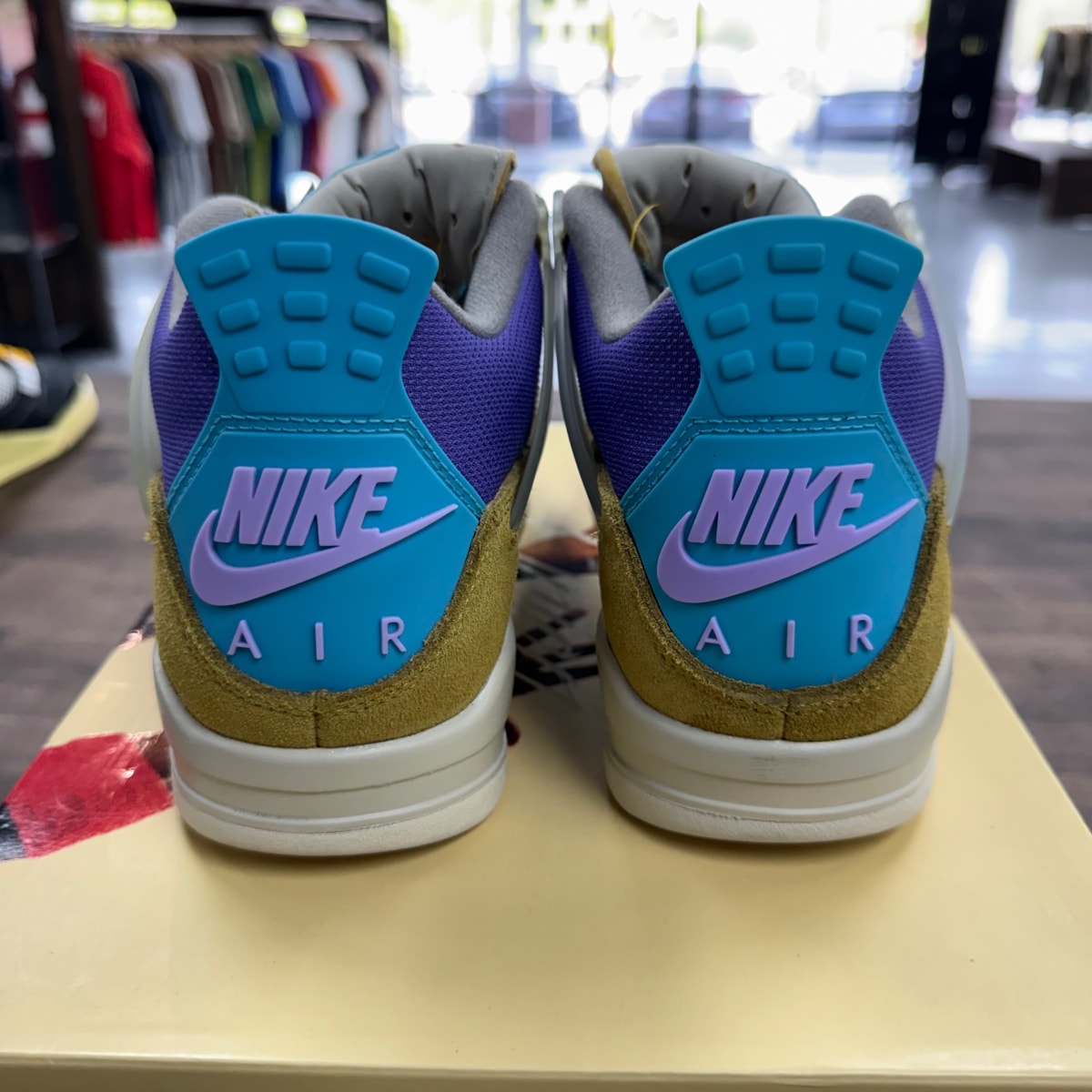 Jordan 4 Retro SP 30th Anniversary Union Desert Moss - Image 4