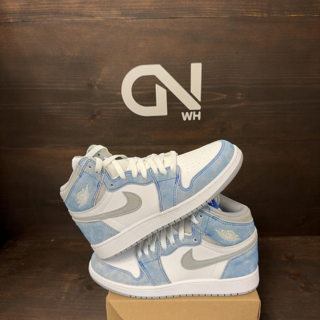 Jordan 1 Retro High Hyper Royal Smoke Grey (GS) Size 7Y (Pre-Owned) - Image 1