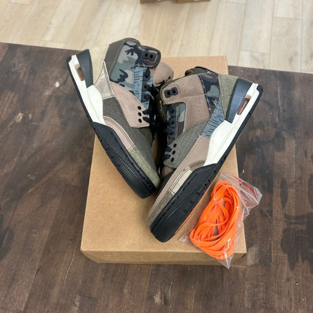 Jordan 3 Retro Patchwork Camo Size 7 (Pre-Owned) - Image 1