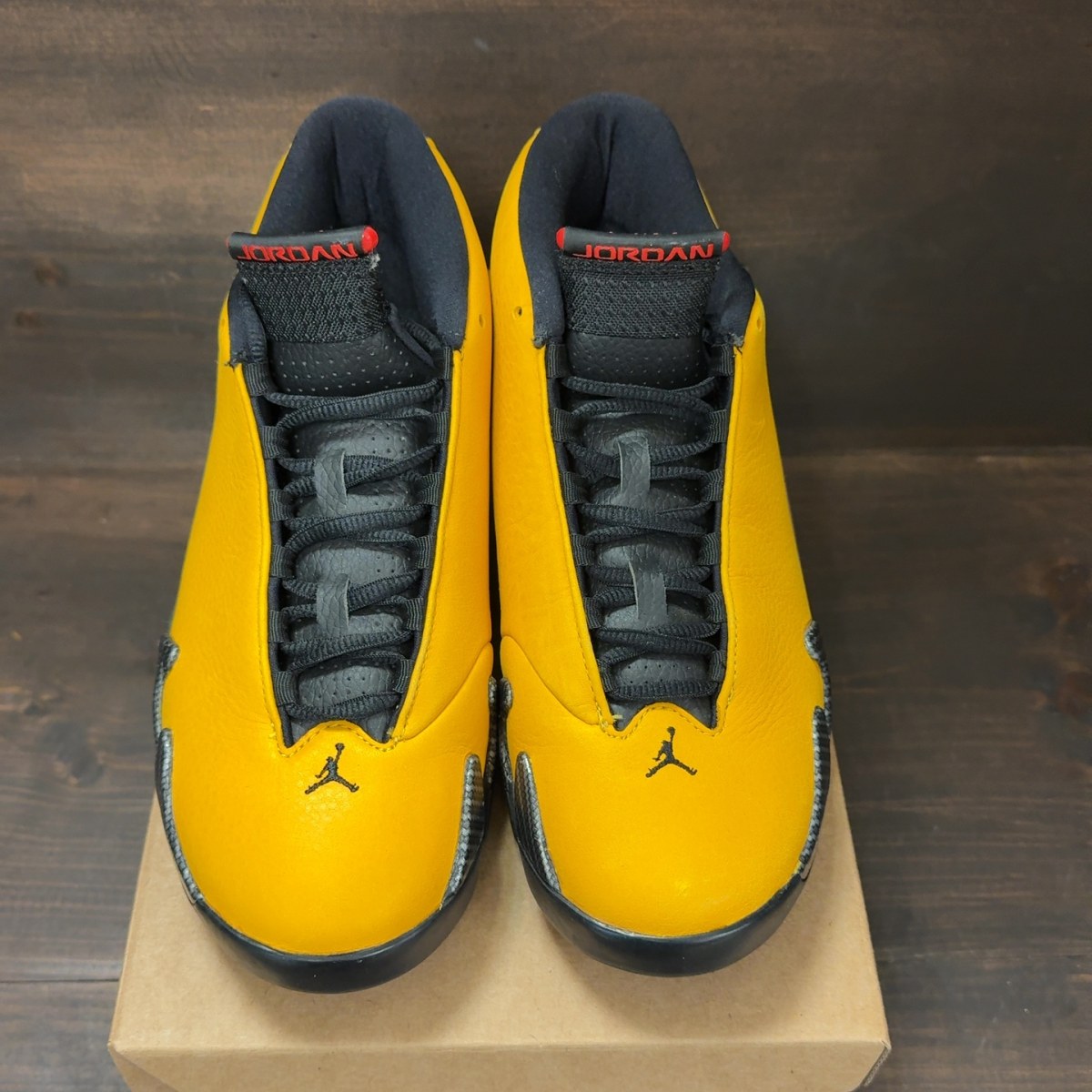Jordan 14 Retro University Gold Size 8.5 (Pre-Owned) - Image 3