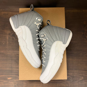 Jordan 12 Retro Stealth (GS) Size 4Y (Pre-Owned) - Image 2