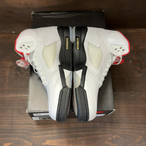 Jordan 5 Retro Fire Red Silver Tongue (2020) - Image 4