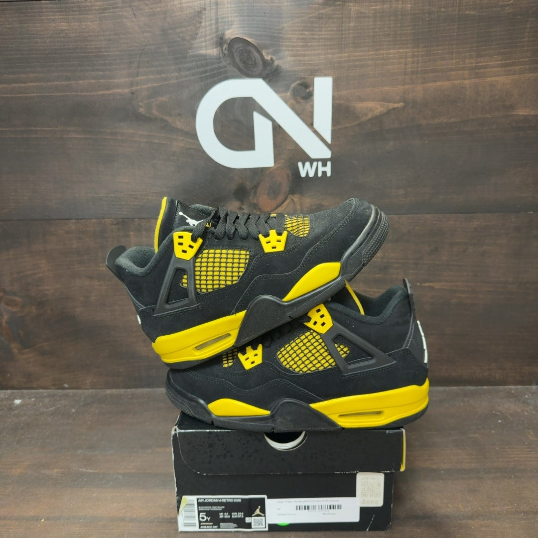 Jordan 4 Retro Thunder (2023) (GS) - Image 1