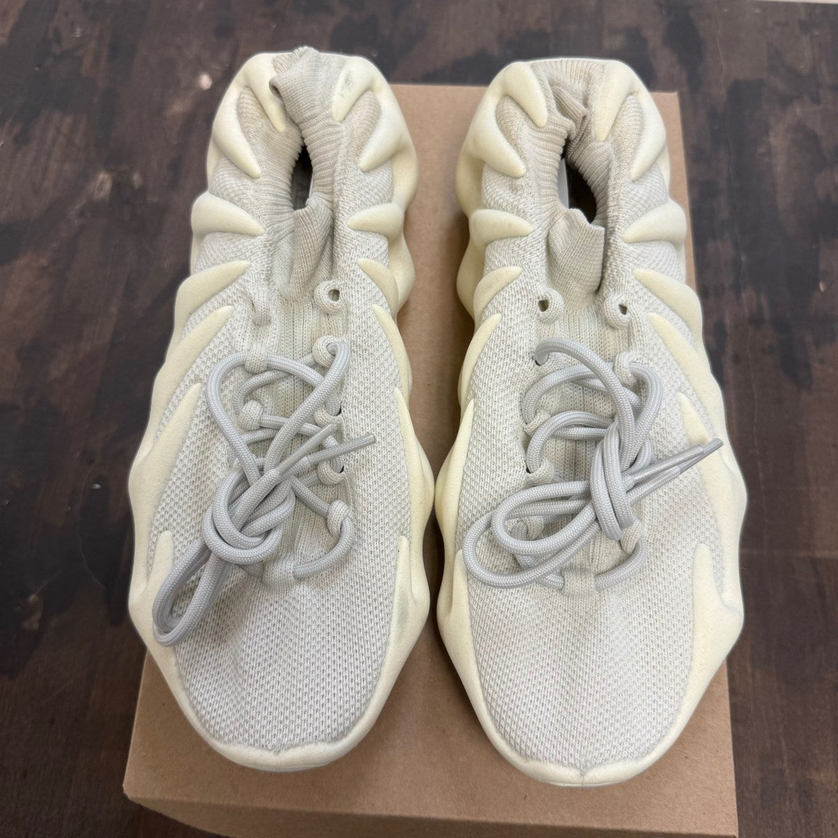 adidas Yeezy 450 Cloud White Size 11 (Pre-Owned) - Image 2