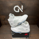Jordan 5 Retro White Metallic (2026) Size 10.5 (Pre-Owned)