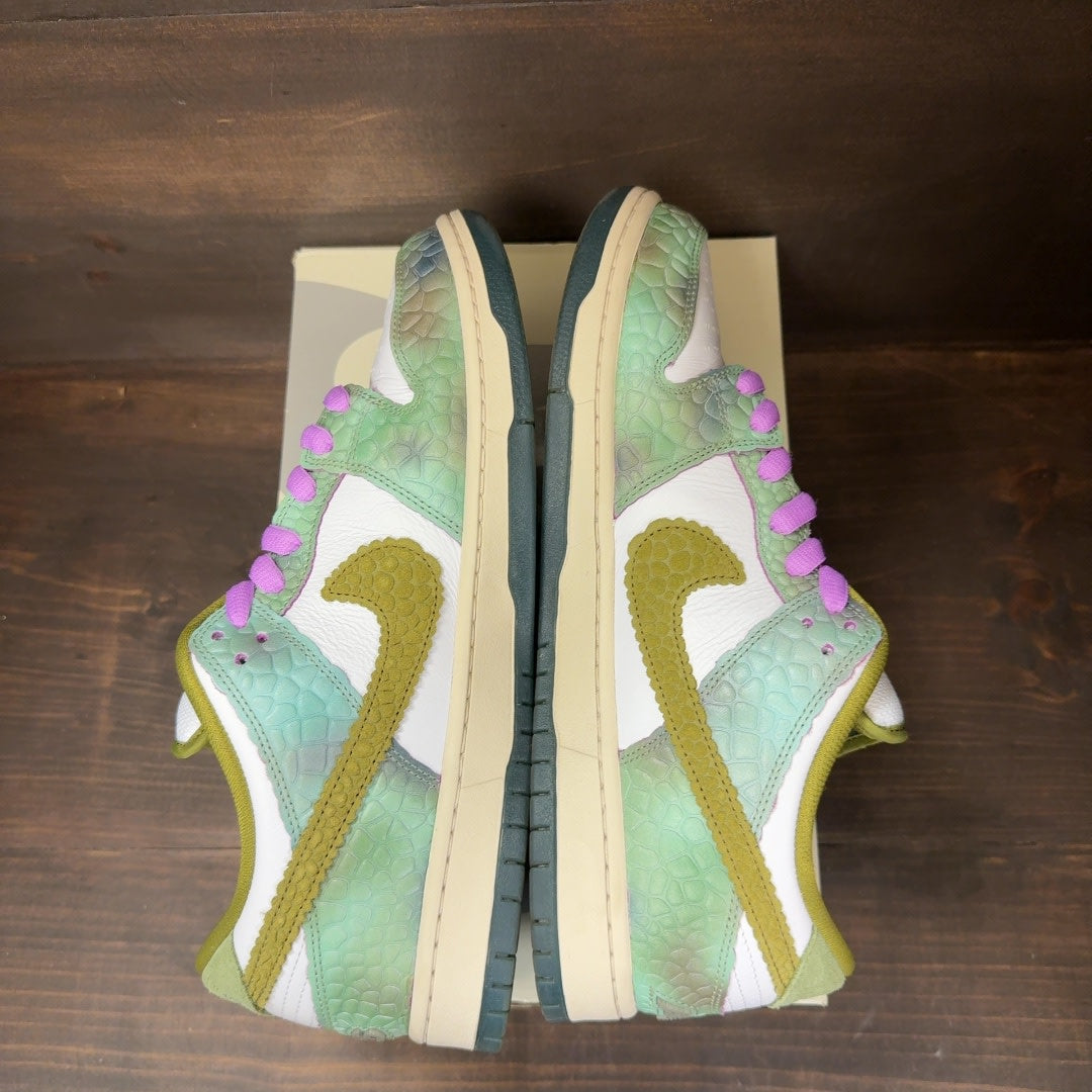 Nike SB Dunk Low Alexis Sablone Chameleon Size 12 (Pre-Owned)