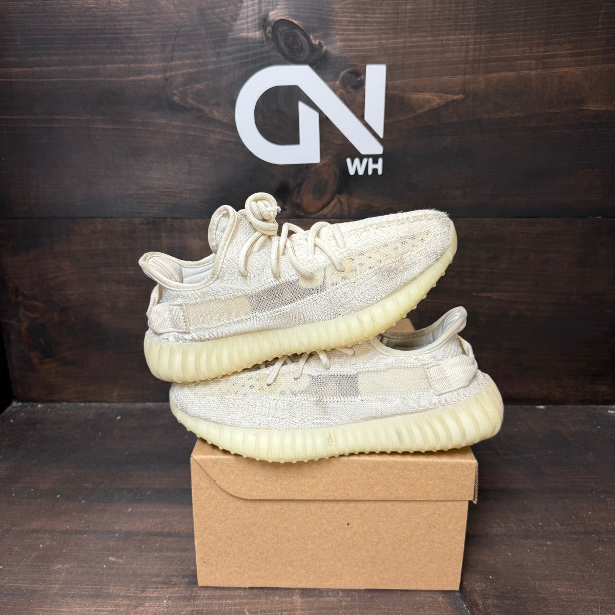 adidas Yeezy Boost 350 V2 Bone Size 6 (Pre-Owned) - Image 1