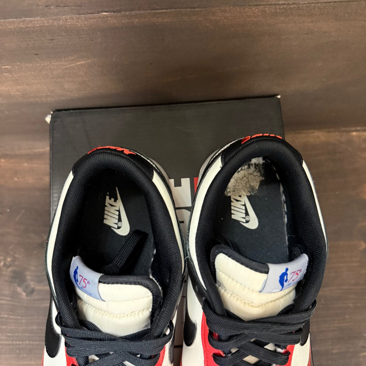 Nike Dunk Low EMB NBA 75th Anniversary Chicago Size 12 (Pre-Owned) - Image 4