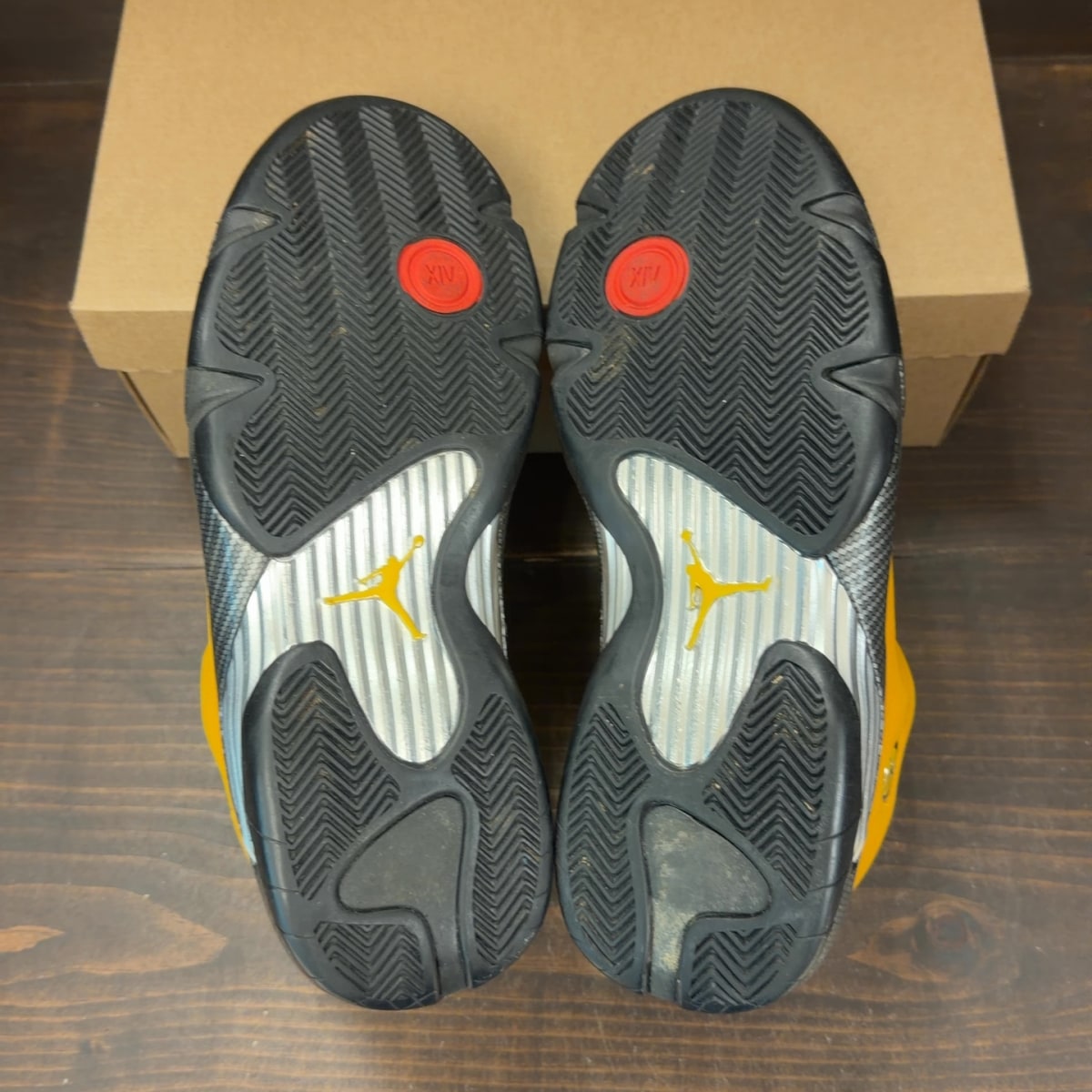 Jordan 14 Retro University Gold Size 10.5 (Pre-Owned) - Image 6