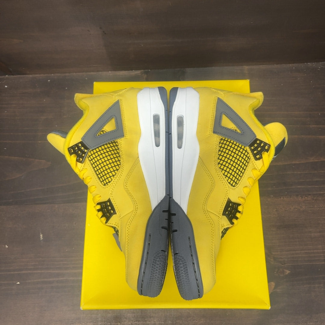 Jordan 4 Retro Lightning (2021) Size 10 (Pre-Owned)