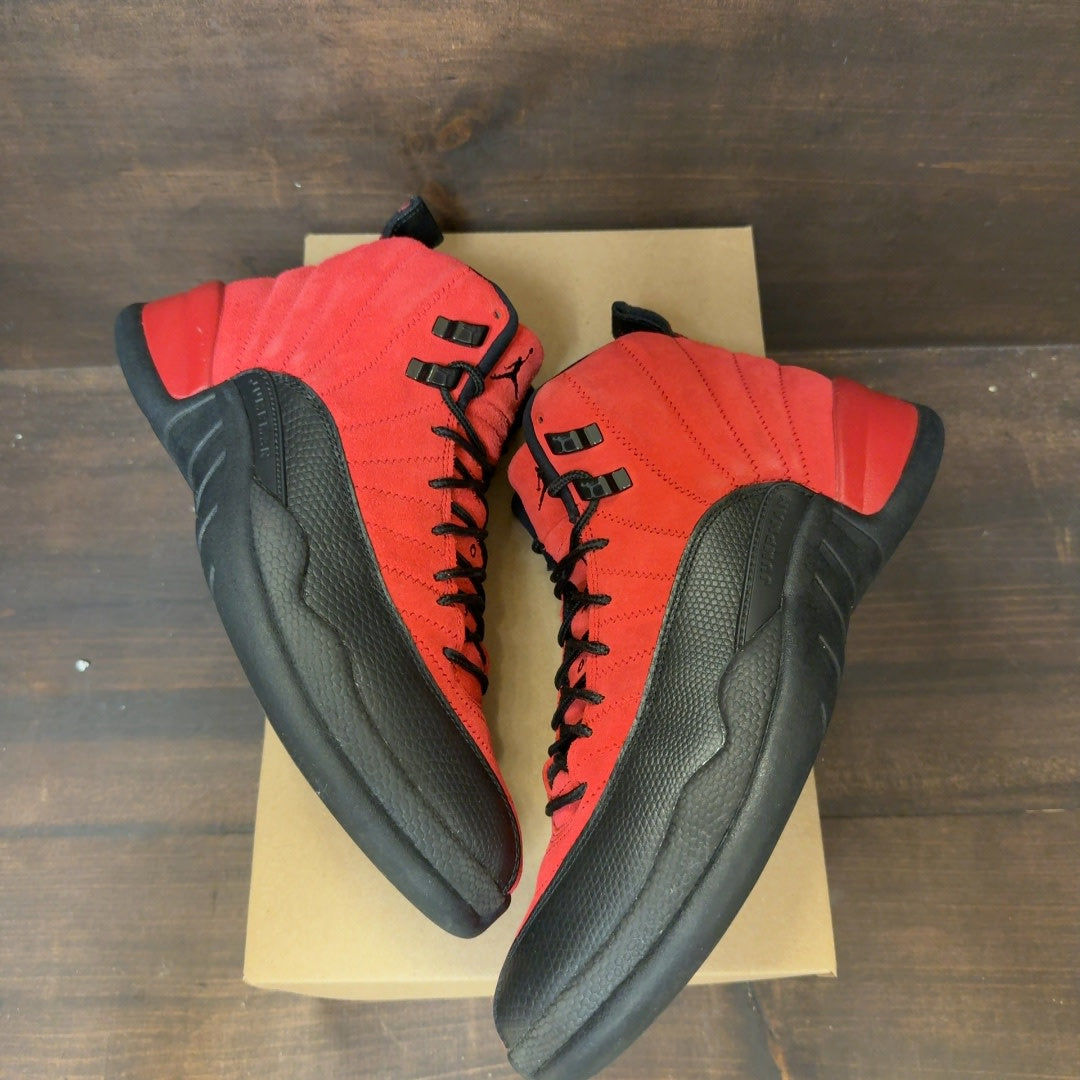 Jordan 12 Retro Reverse Flu Game Size 9 (Pre-Owned) - Image 2