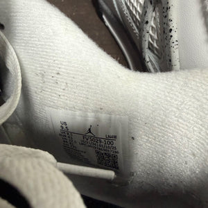 Jordan 4 Retro White Cement (2025) Size 9.5 (Pre-Owned) - aux