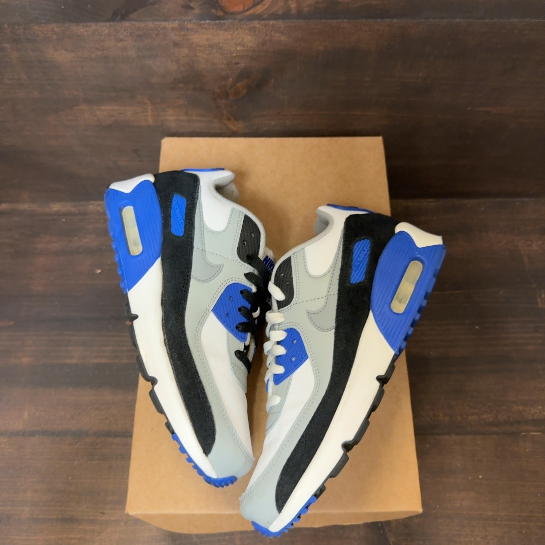 Nike Air Max 90 Hyper Royal (GS) Size 6Y (Pre-Owned) - Image 2