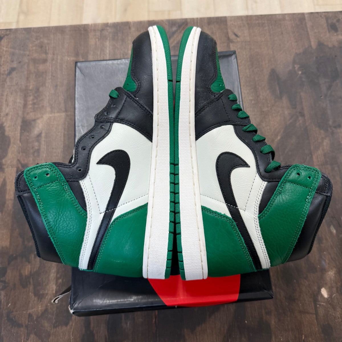Jordan 1 Retro High Pine Green - Image 4
