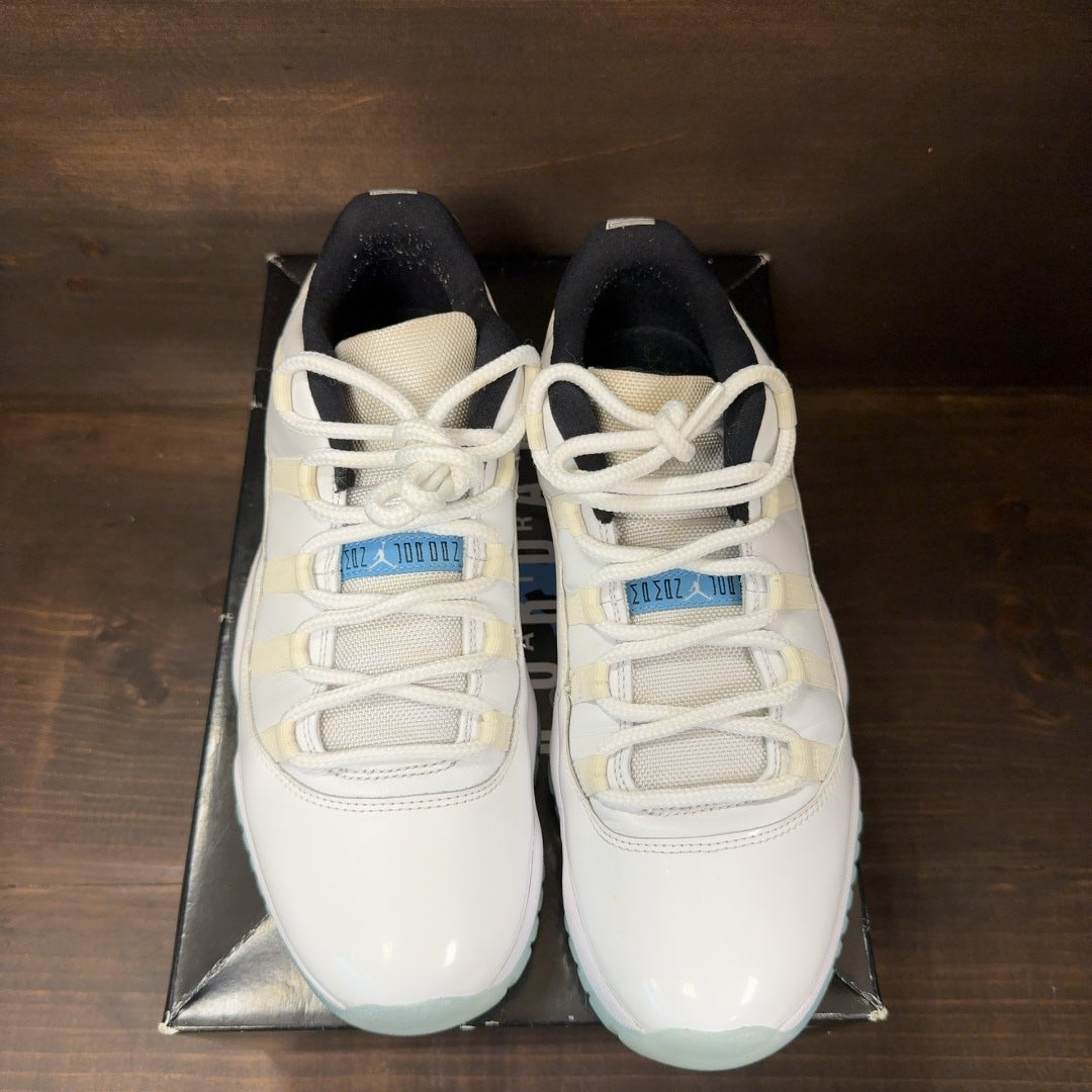 Jordan 11 Retro Low Legend Blue Size 10 (Pre-Owned)