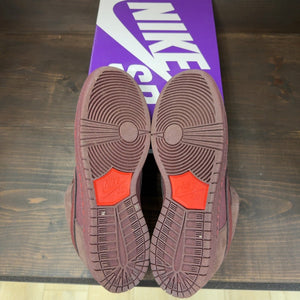 Nike SB Dunk Low City of Love Burgundy Crush Size 12 (Pre-Owned)