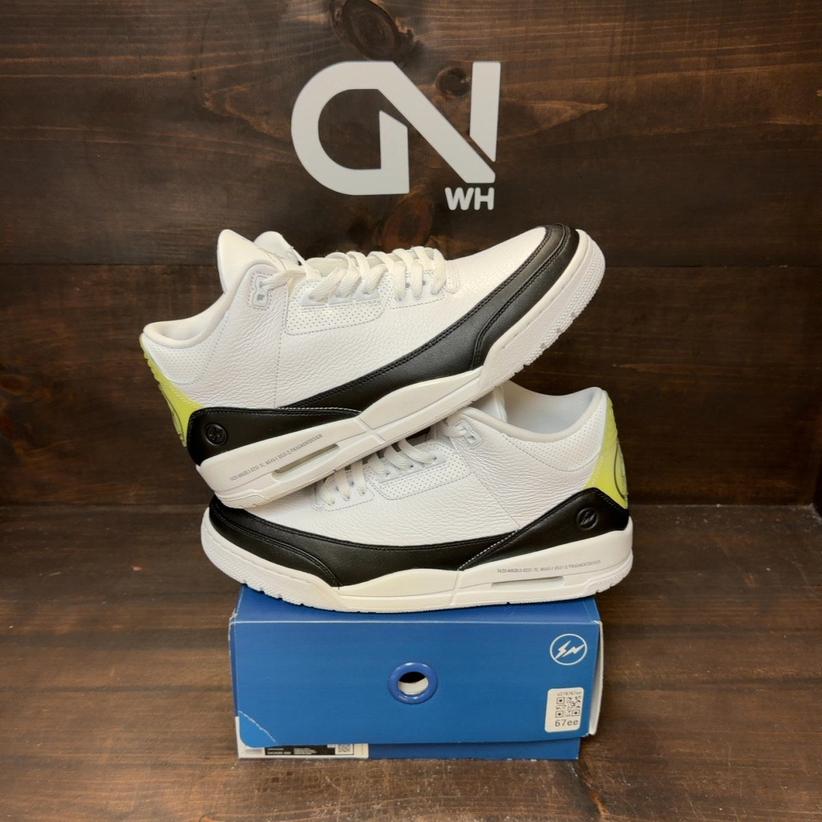 Jordan 3 Retro Fragment Size 12 (Pre-Owned)