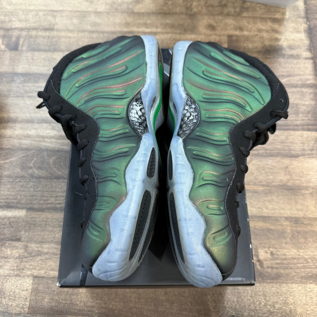 Nike Air Foamposite Pro Pine Green (2025) - Image 2