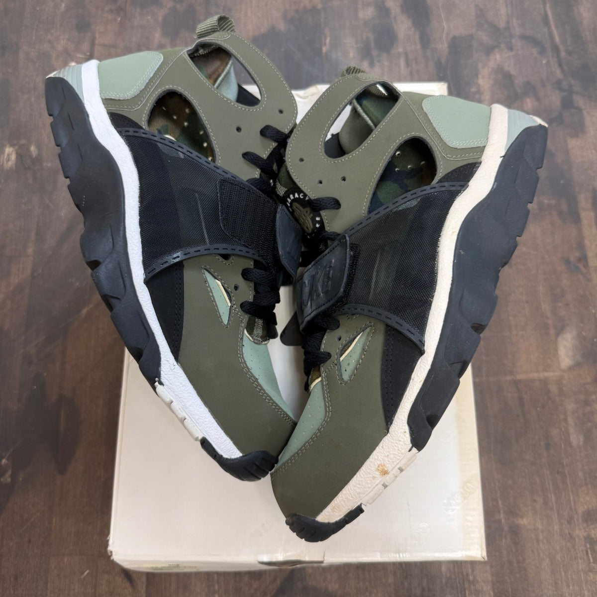 Nike Air Trainer Huarache Size 10 (Pre-Owned) - Image 1