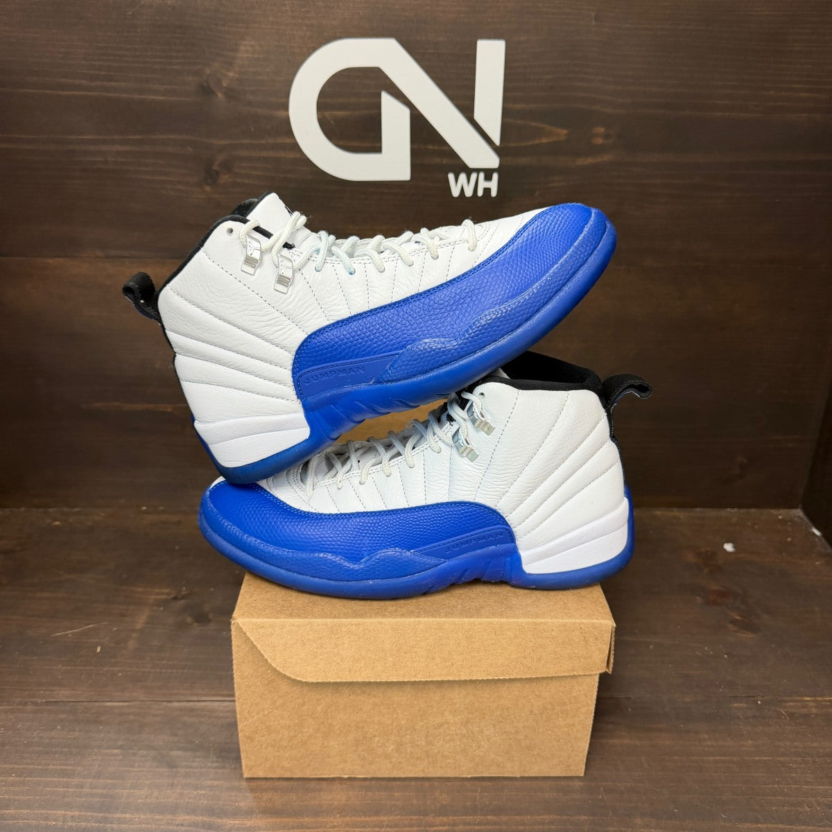 Jordan 12 Retro Blueberry Size 8 (Pre-Owned) - Image 1